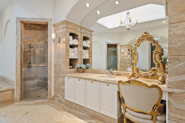 Admirals Cove Residence photo 21