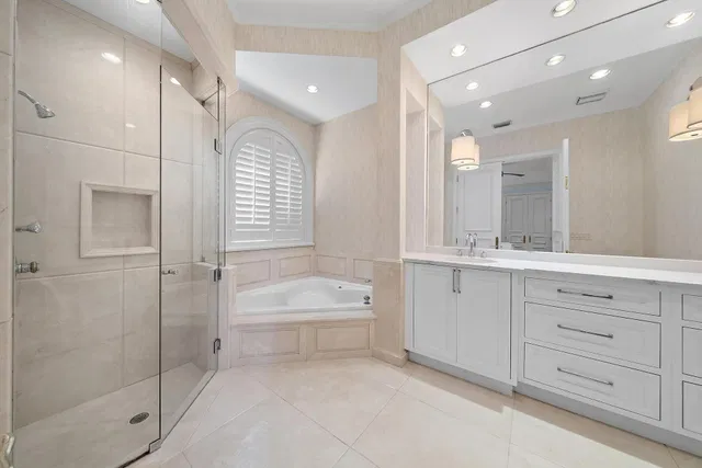 Admirals Cove Residence photo 26