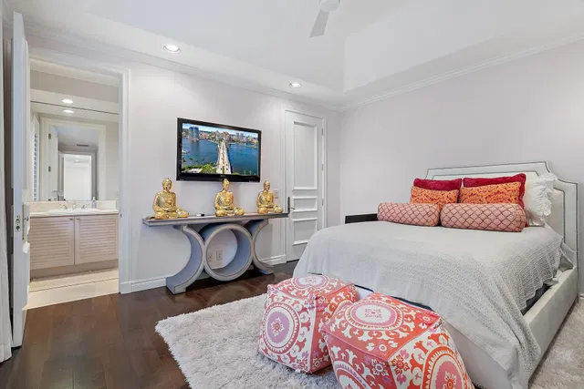 Admirals Cove Residence photo 29
