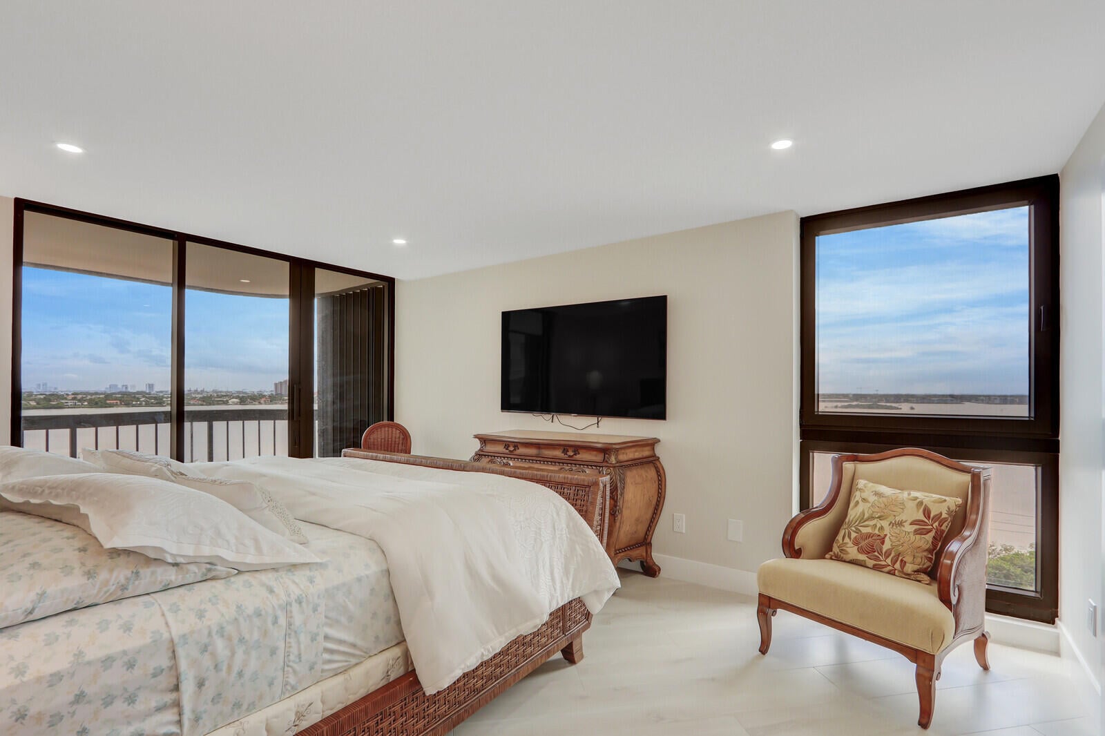 Eastpointe Singer Island Unit 9a photo 29