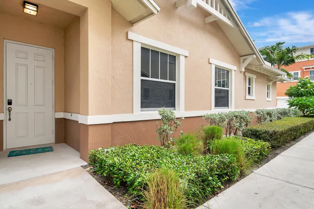 Cityside West Palm Beach Unit 1 photo 2