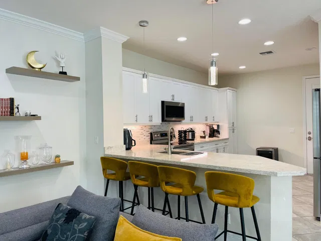 Residence photo 2
