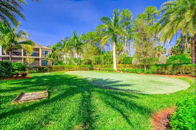 Residence photo 5