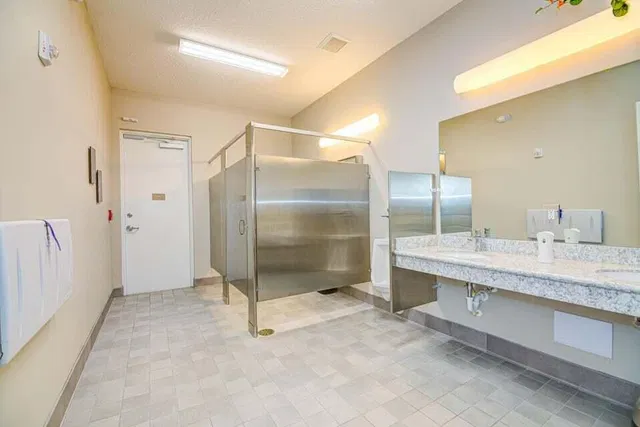 Residence photo 25