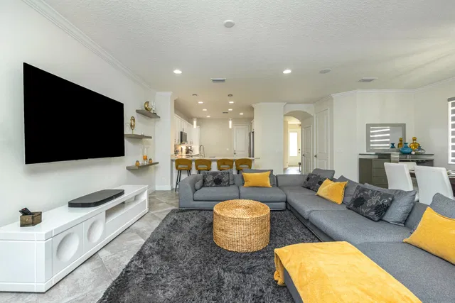 Residence photo 36