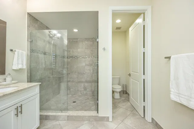 Residence photo 60