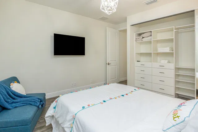 Residence photo 73