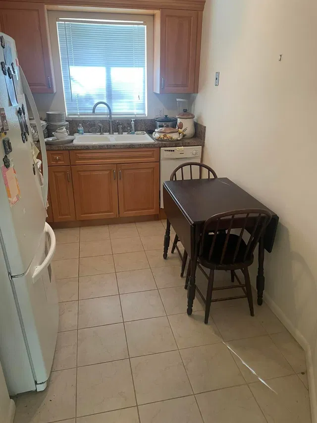 Unit 106m photo 6