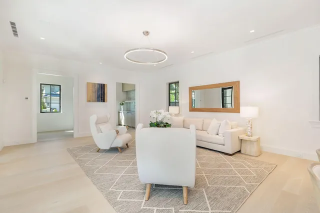 SoSo West Palm Beach Residence photo 12