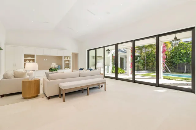 SoSo West Palm Beach Residence photo 13