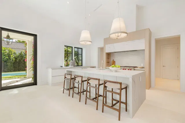 SoSo West Palm Beach Residence photo 18