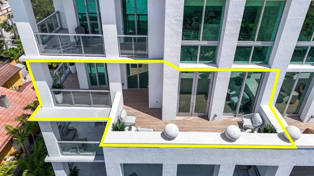 Royal Palm Residences Boca Raton Unit 506 photo 2