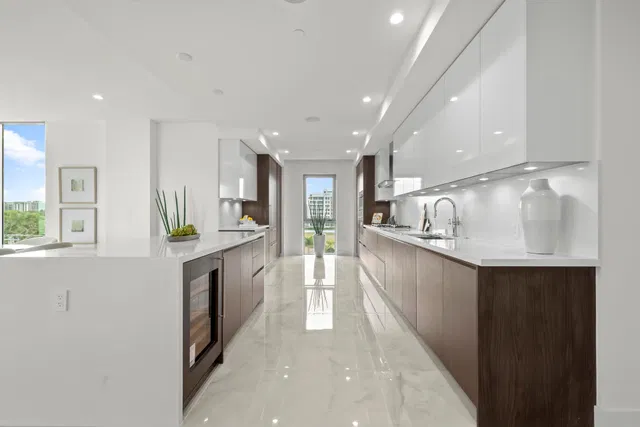 Royal Palm Residences Boca Raton Unit 506 photo 8
