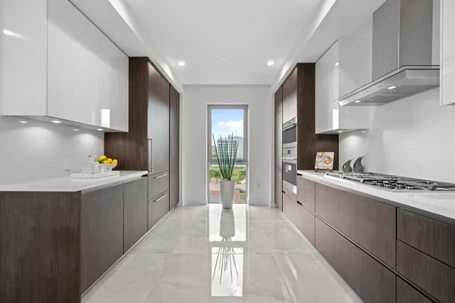 Royal Palm Residences Boca Raton Unit 506 photo 9