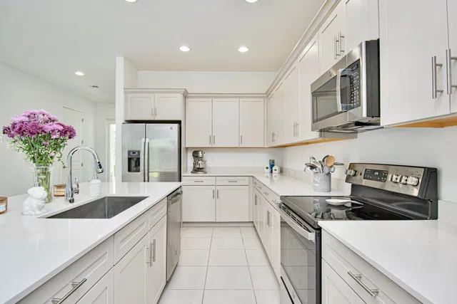 Residence photo 3