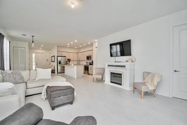 Residence photo 10