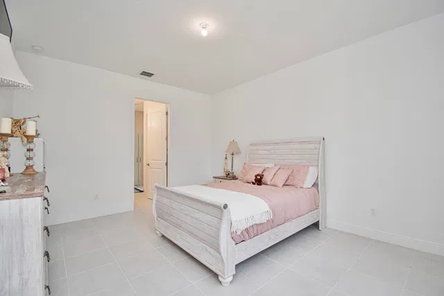 Residence photo 13