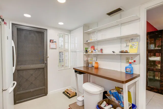  Unit 205 photo 10