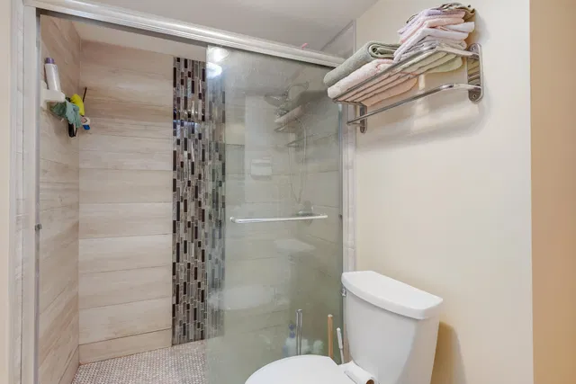  Unit 205 photo 18