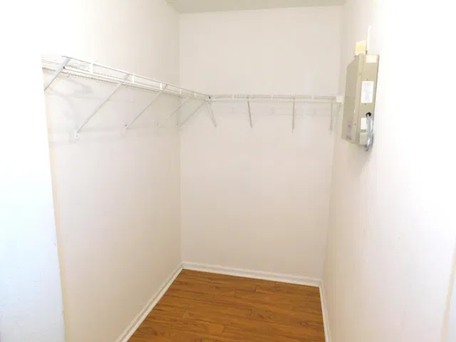 Unit 204 photo 8