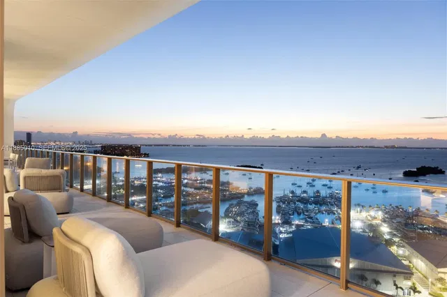 Mr. C Residences Coconut Grove LPH