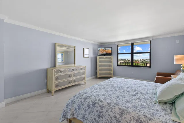  Unit 510 photo 13