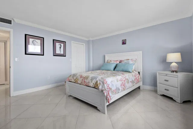  Unit 510 photo 16