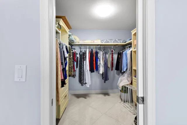  Unit 510 photo 19