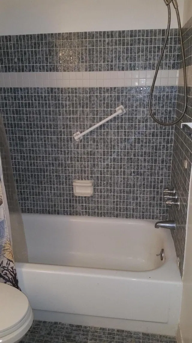 Unit 202 photo 15