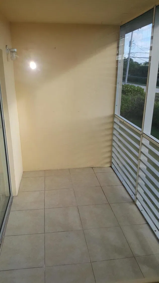 Unit 202 photo 17