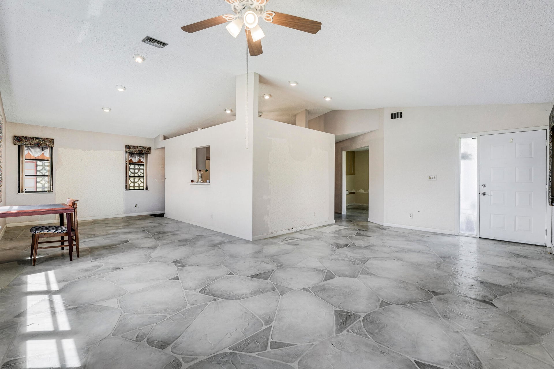  Residence photo 11