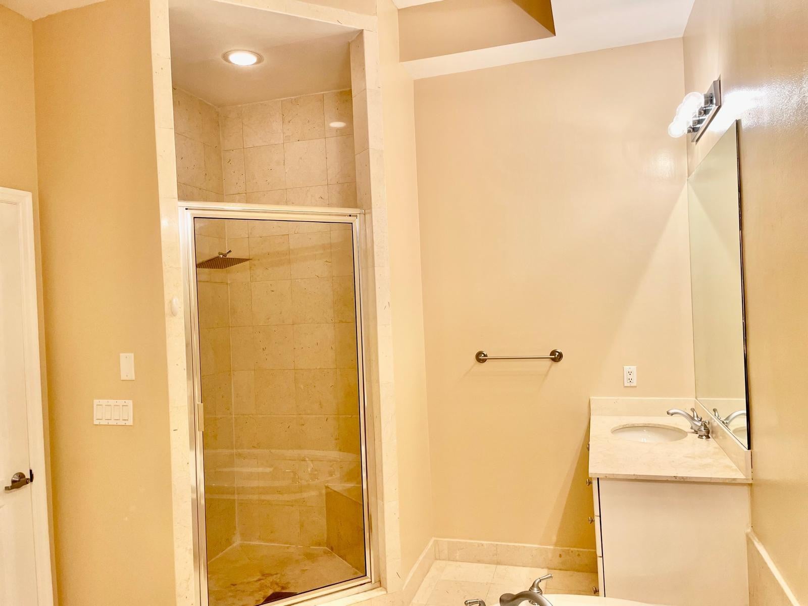 One City Plaza Unit 409 photo 18