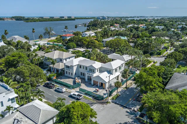SoSo West Palm Beach Residence photo 9