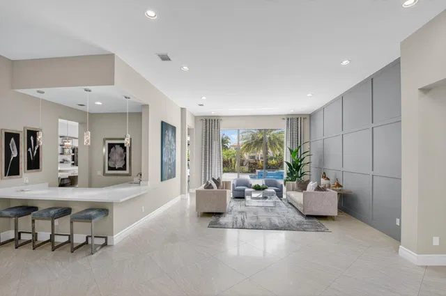 Boca Bridges Residence photo 9