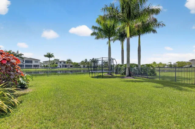 Boca Bridges Residence photo 65