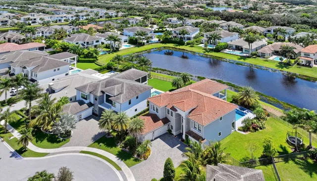 Boca Bridges Residence photo 69