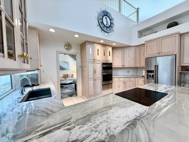 Residence photo 15