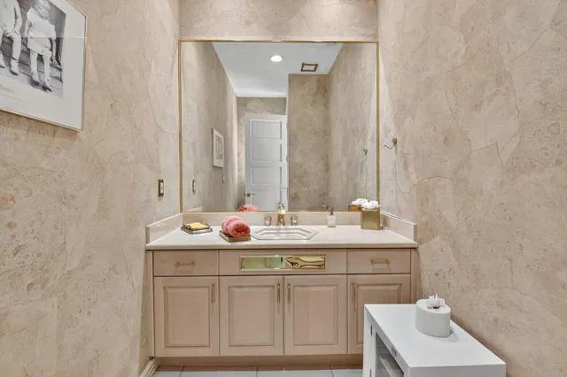 Residence photo 27