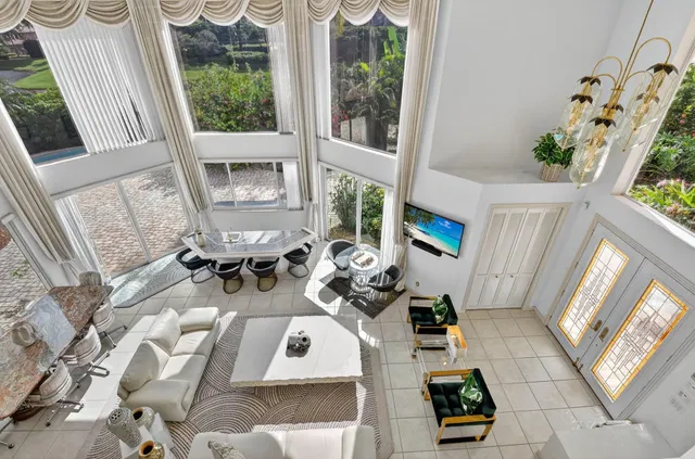 Residence photo 41