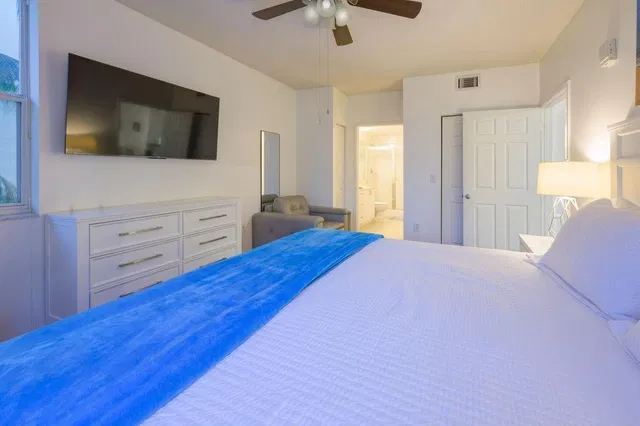 Courtyards in Cityplace Unit 402 photo 6