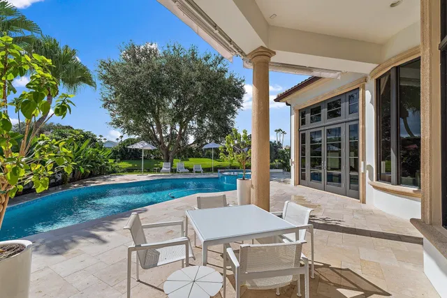 Frenchman's Creek Residence photo 38