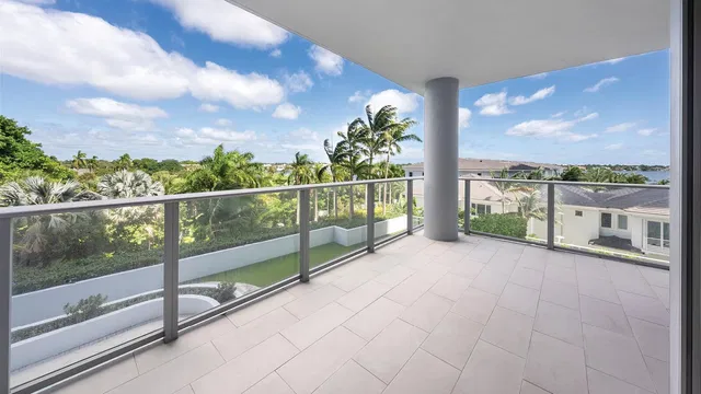 Water Club North Palm Beach Unit 402 photo 21