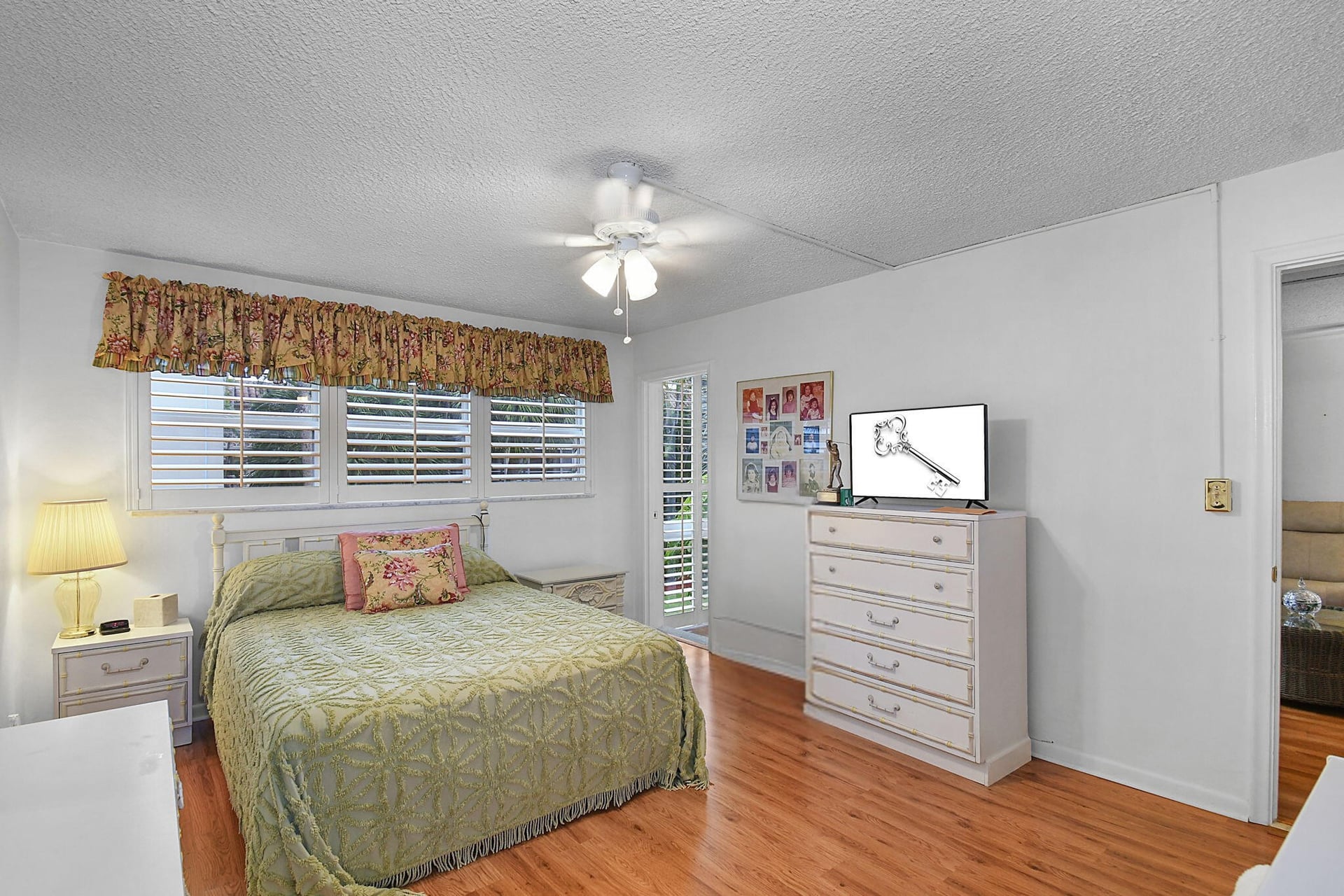  Unit A207 photo 17