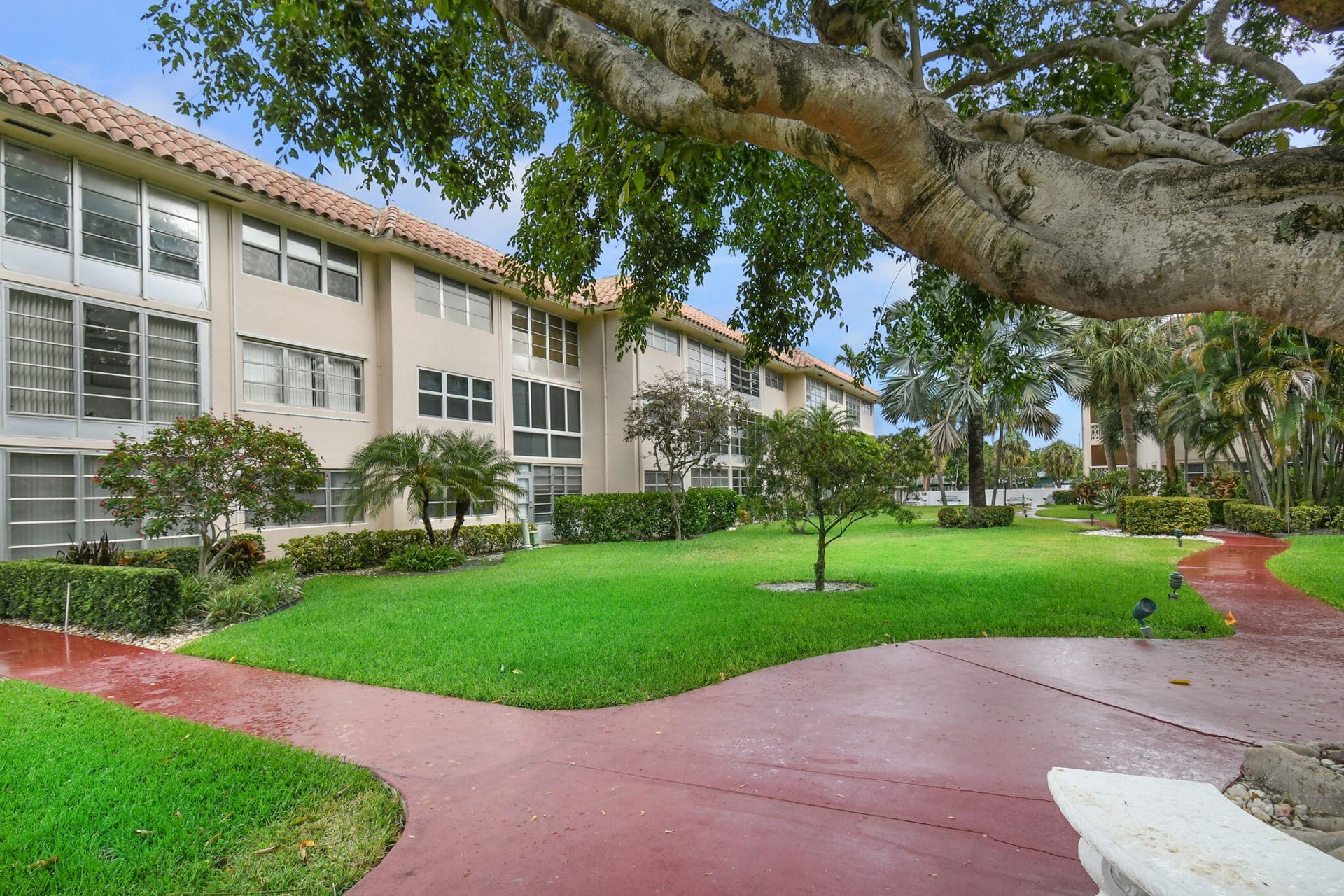  Unit A207 photo 49