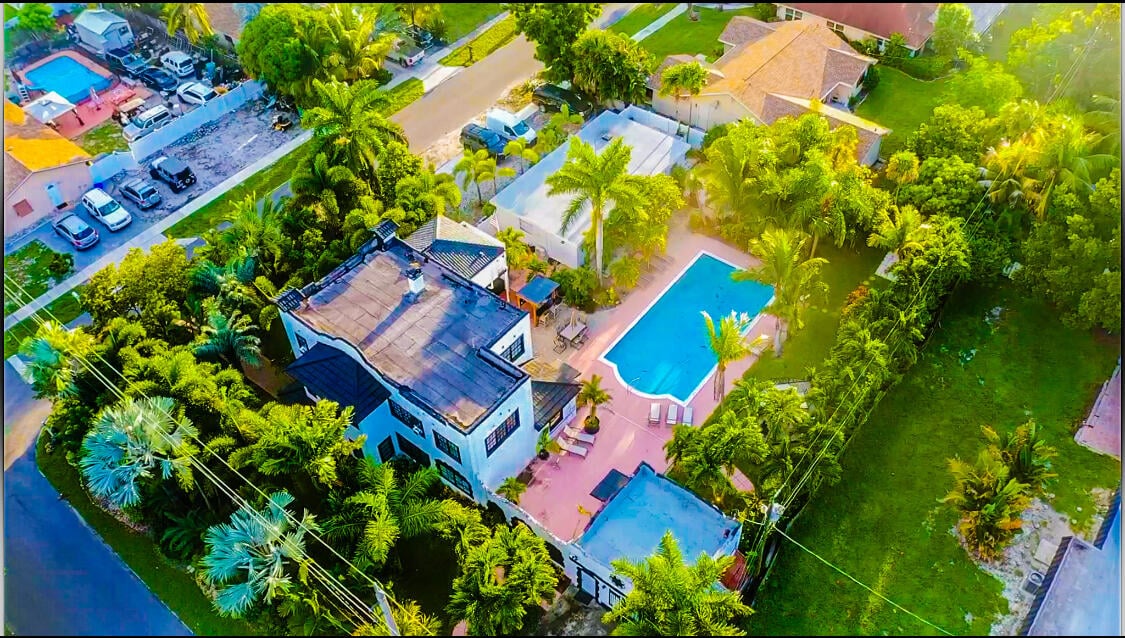 Residence photo 3