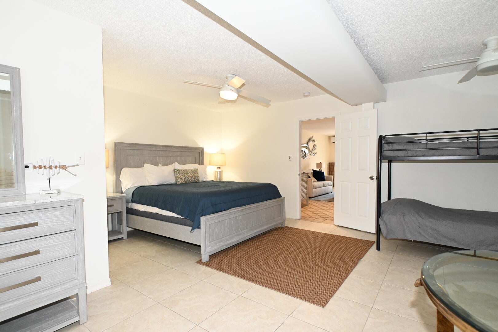 Residence photo 11