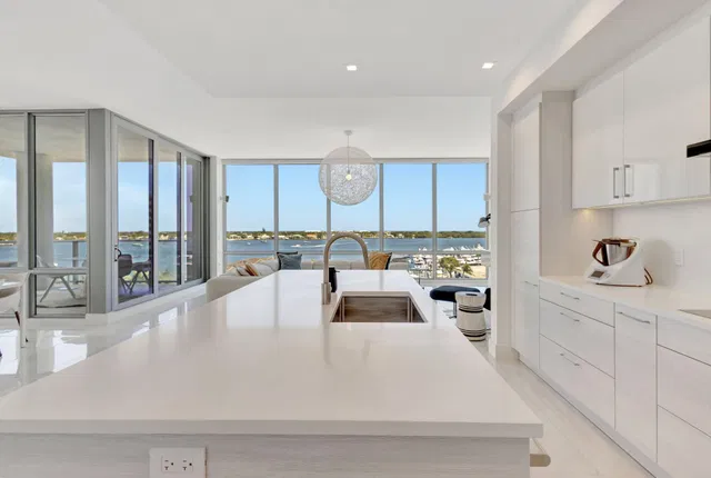 Water Club North Palm Beach Unit 701 photo 8