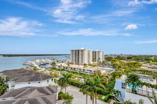 Water Club North Palm Beach Unit 802 photo 2