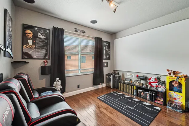 Residence photo 30
