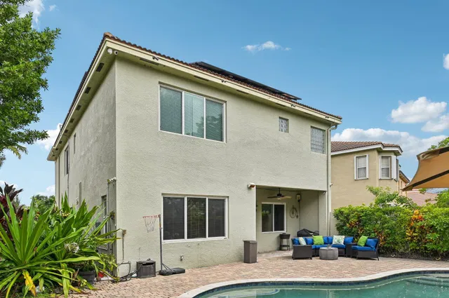 Residence photo 56